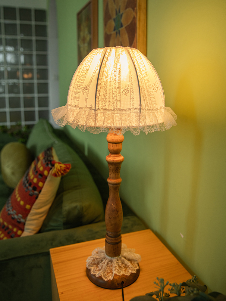 European Solid Wood Table Lamp - Desk Setup Wallpaper 评论和价格